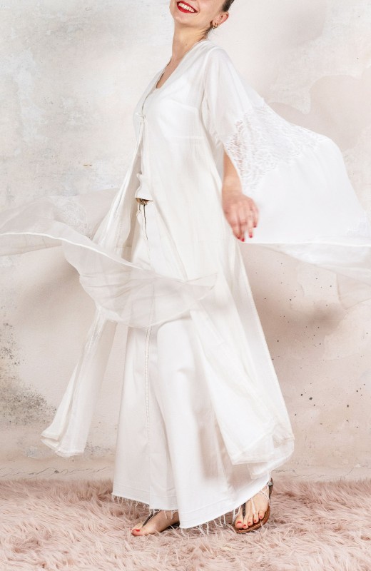 CAPPOTTINO VOLANTE - White...