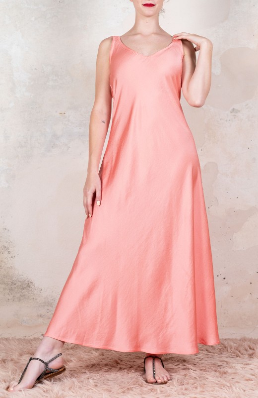 NIRVANA LONG PERFECTO DRESS...